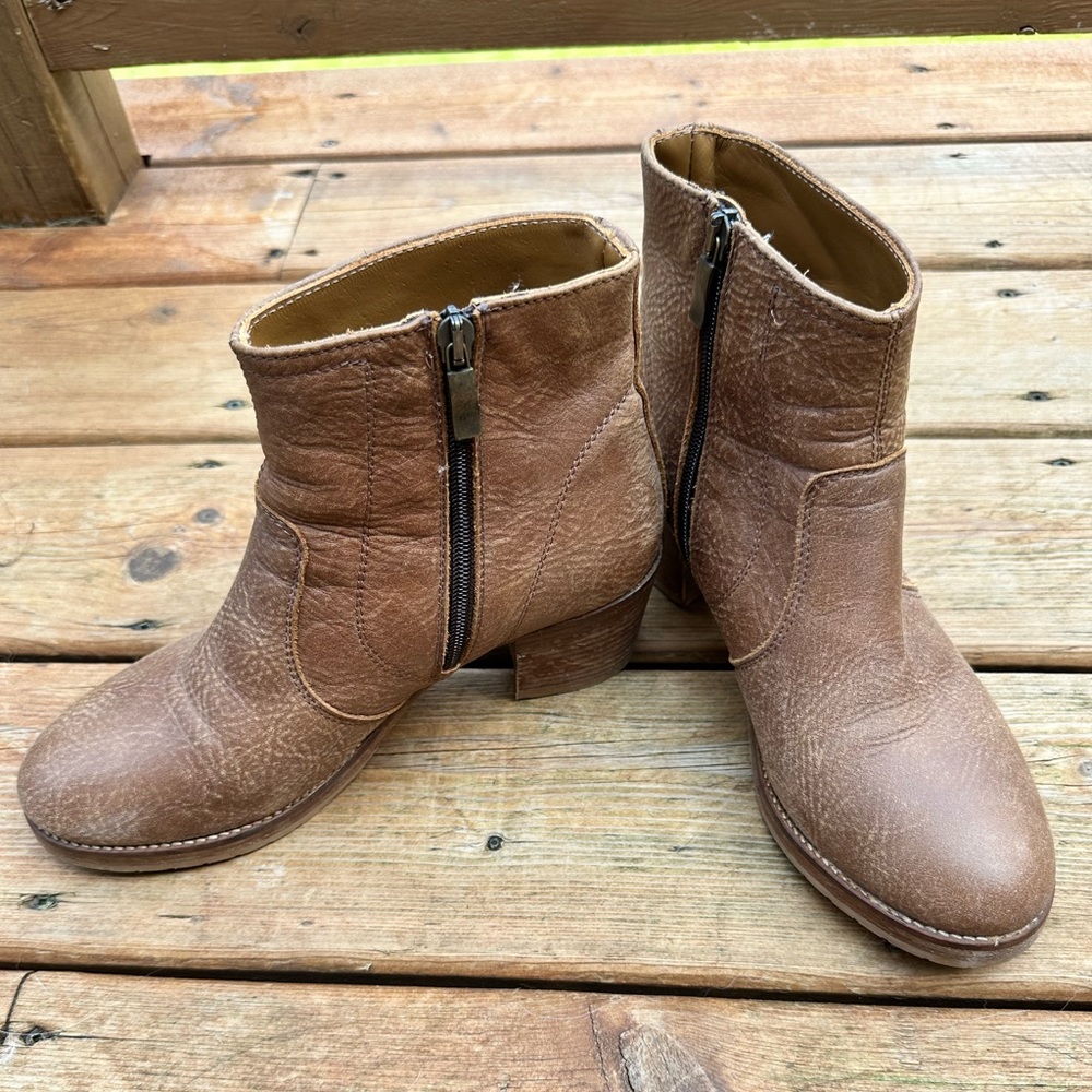 Roots Liberty Boot, size 39